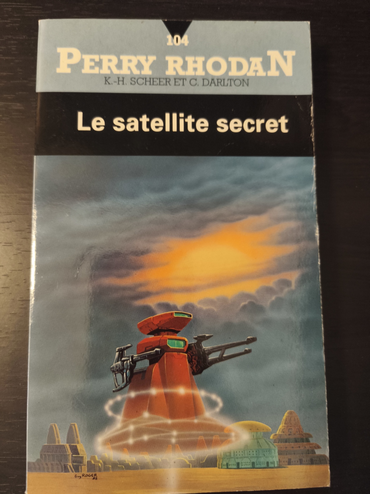Le Satellite secret